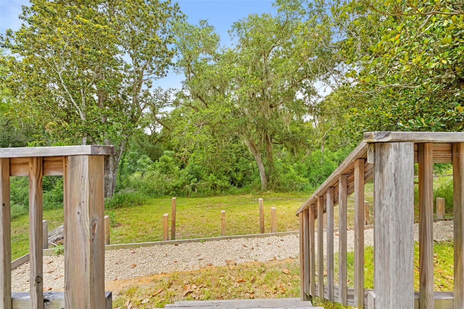 Manufactured Home at 33320 LARKIN RD, DADE CITY, photo 47 of 60
