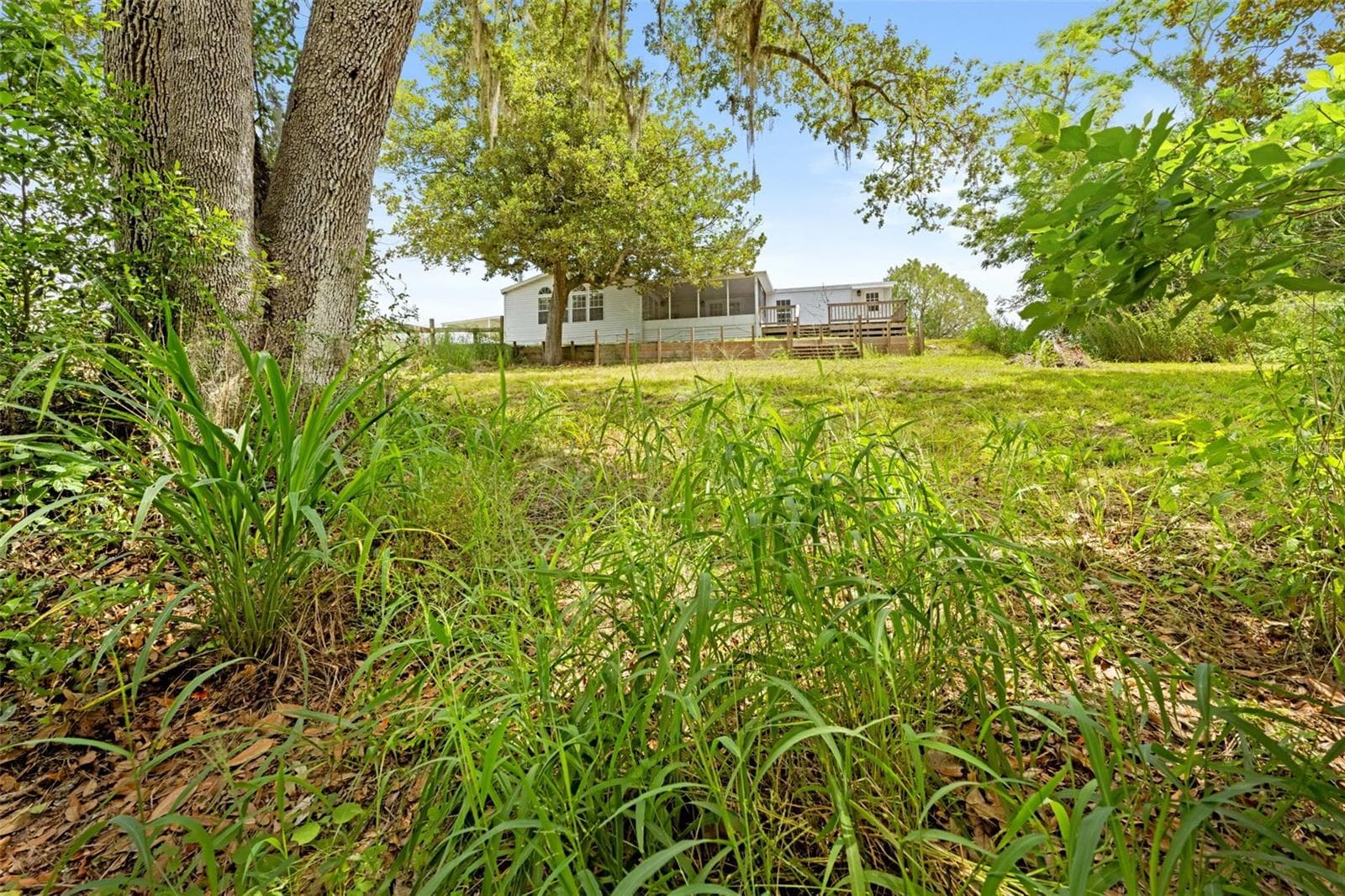 Manufactured Home at 33320 LARKIN RD, DADE CITY, photo 51 of 60