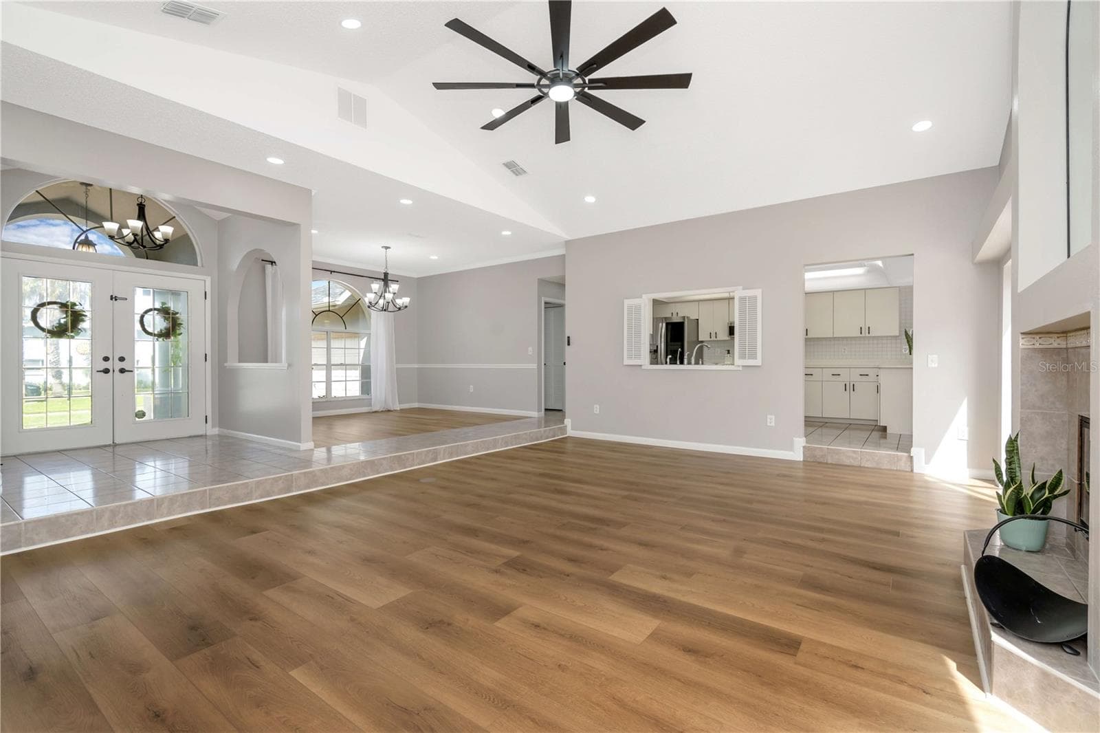 Single Family Residence at 13640 MORNING CT, HUDSON, photo 2 of 44