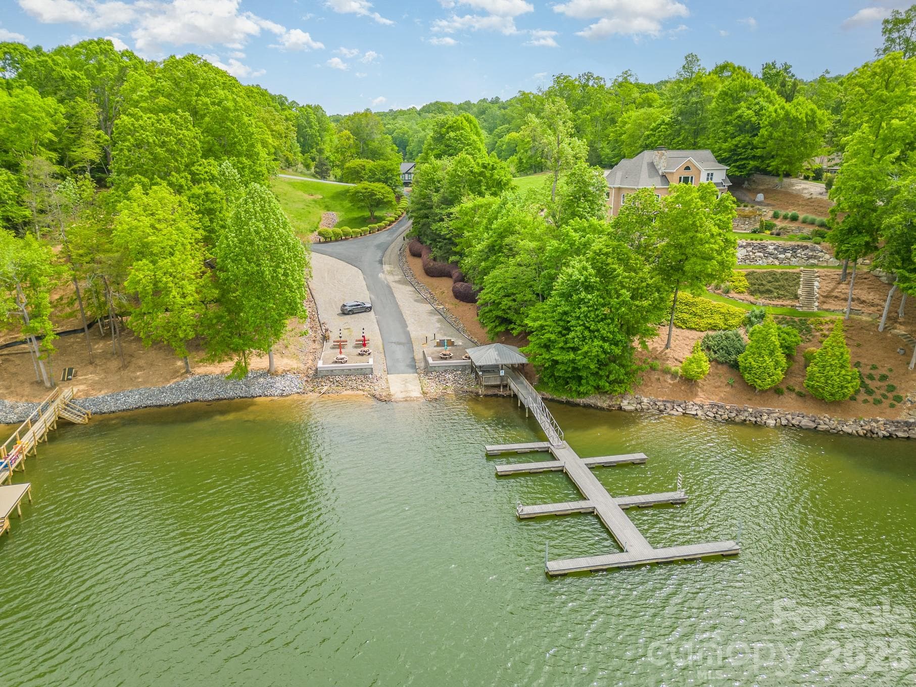Single Family Residence at 131 High Lake Drive, Statesville, photo 46 of 48