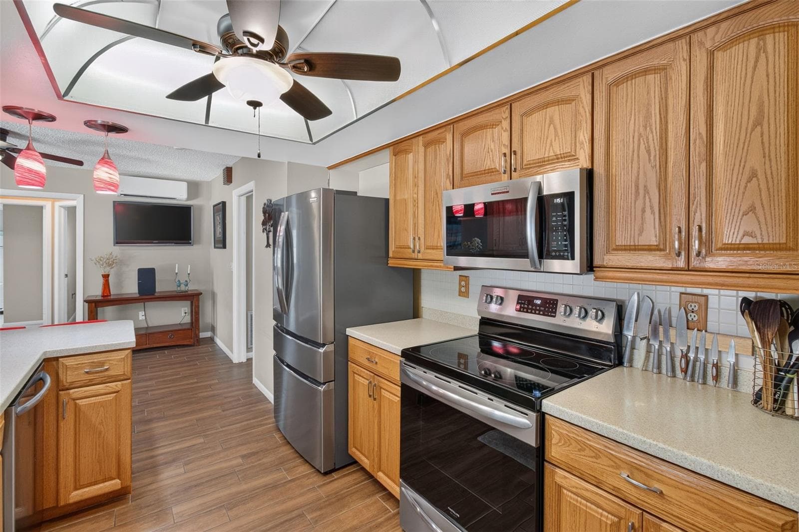 Single Family Residence at 2221 COLONIAL DR, DUNEDIN, photo 8 of 48