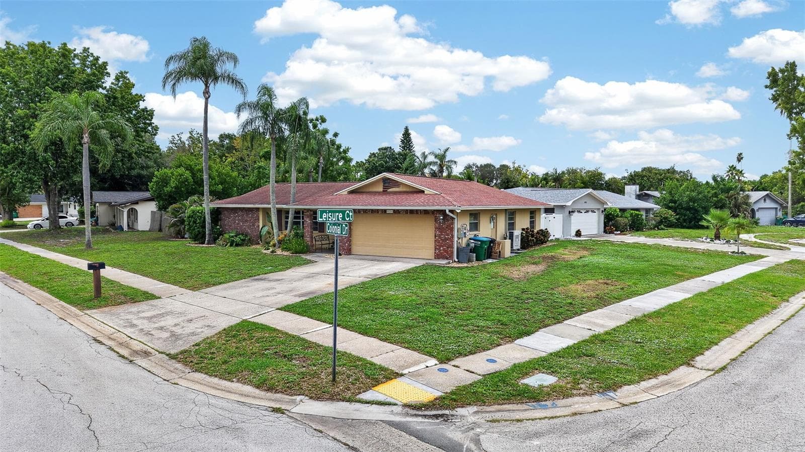 Single Family Residence at 2221 COLONIAL DR, DUNEDIN, photo 37 of 48