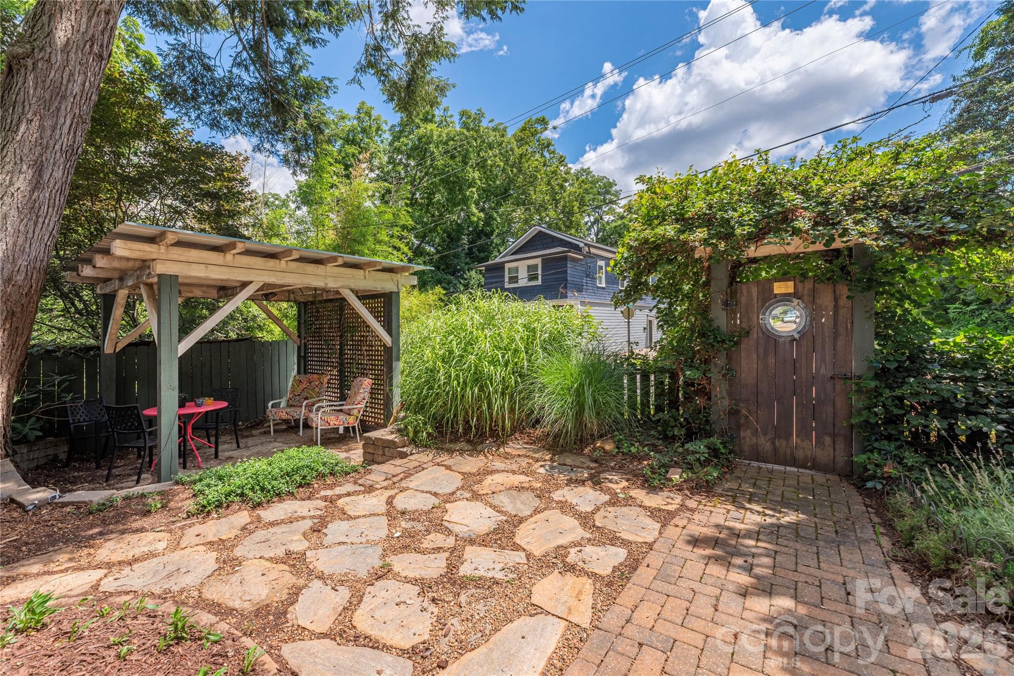 Private corner lot with established landscaping - 302 Hillside Street, Asheville