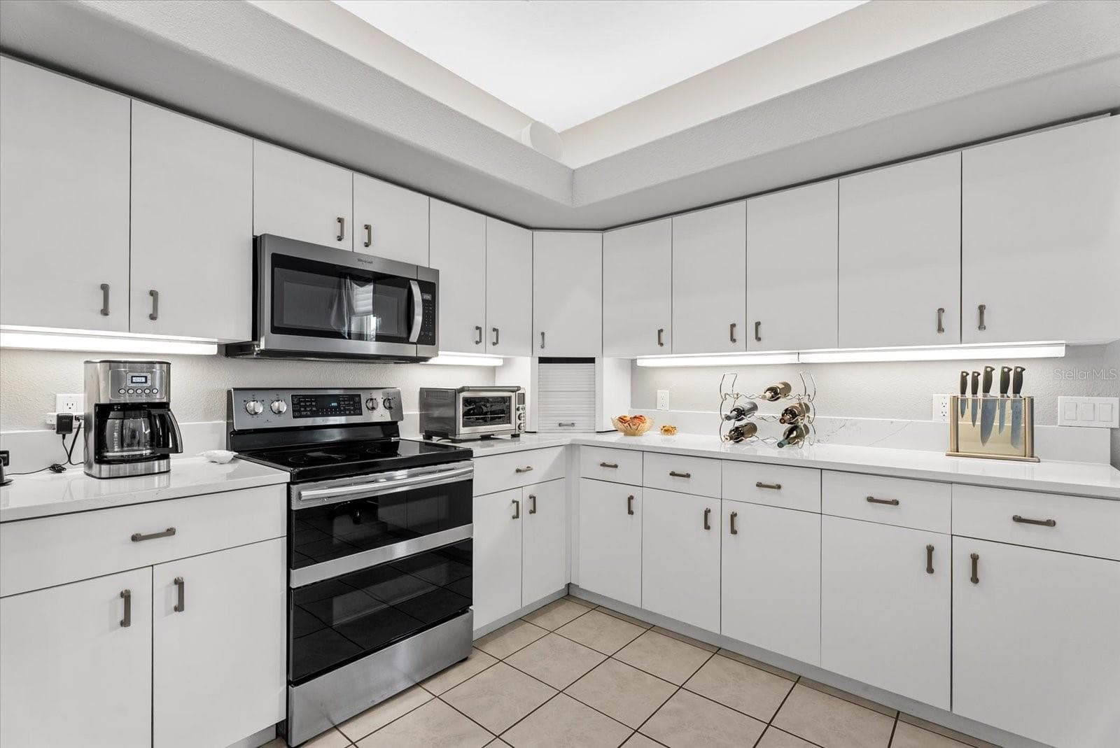Single Family Residence at 288 VENICE GOLF CLUB DR, VENICE, photo 15 of 41