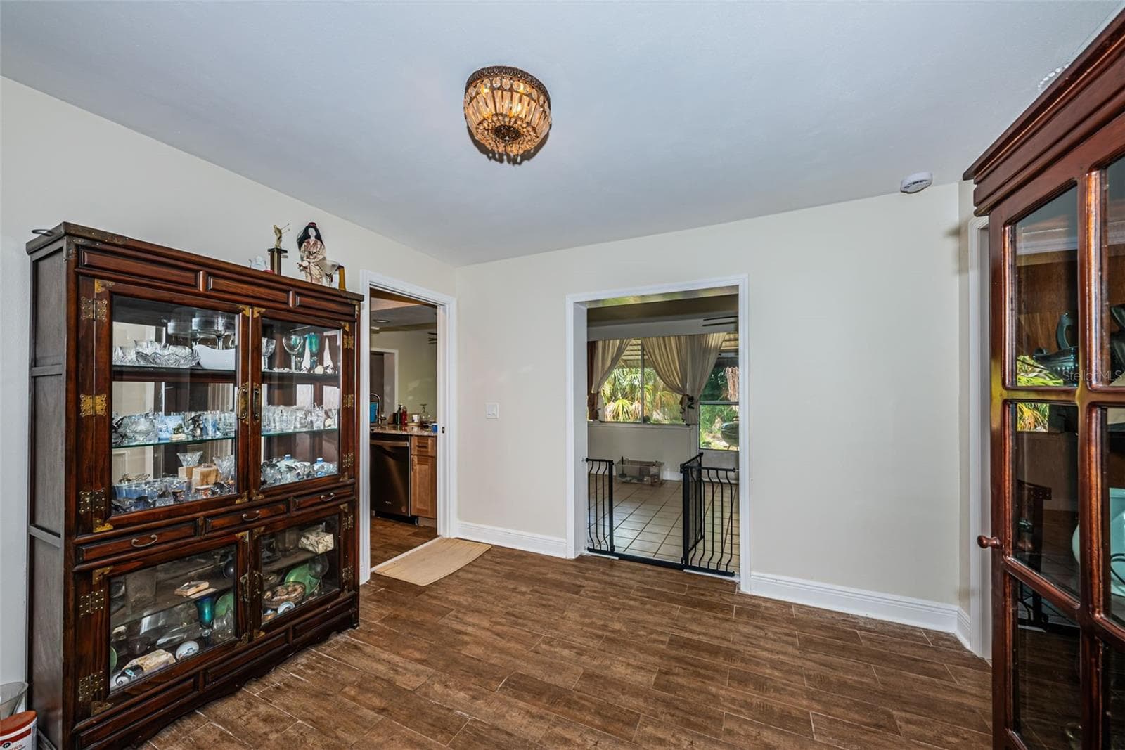 Original dining room - 5230 VENETIAN BLVD NE, ST PETERSBURG