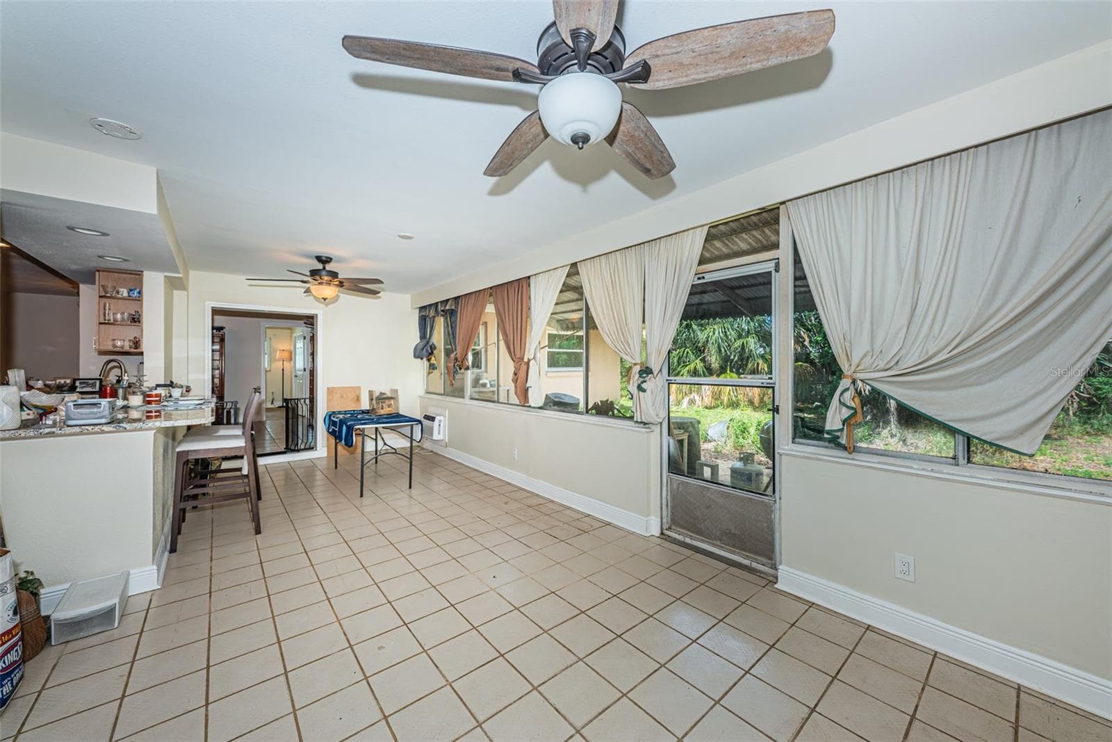 Screened in room expands the square footage to 2,187 - 5230 VENETIAN BLVD NE, ST PETERSBURG