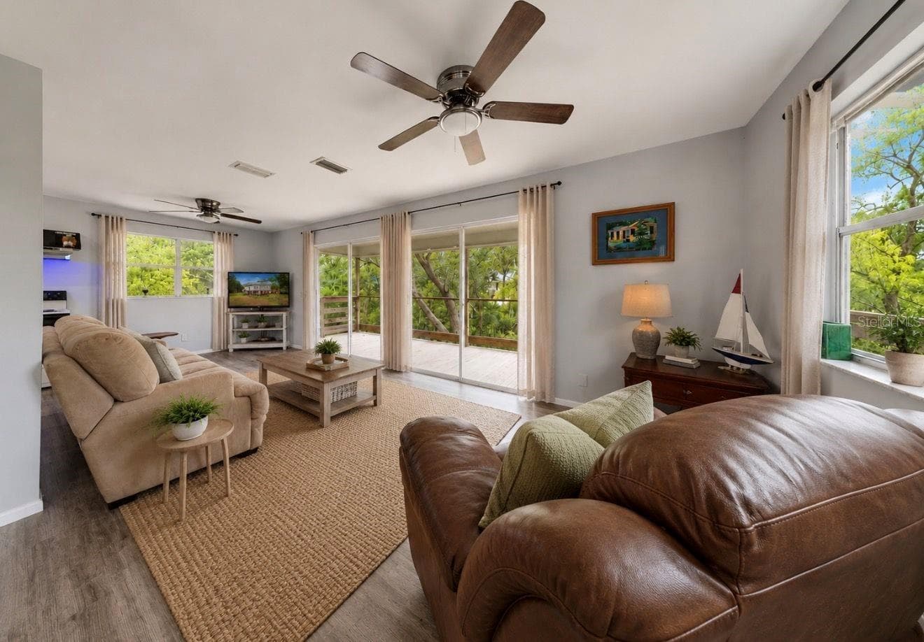 Single Family Residence at 707 GEORGE ST S, TARPON SPRINGS, photo 24 of 48