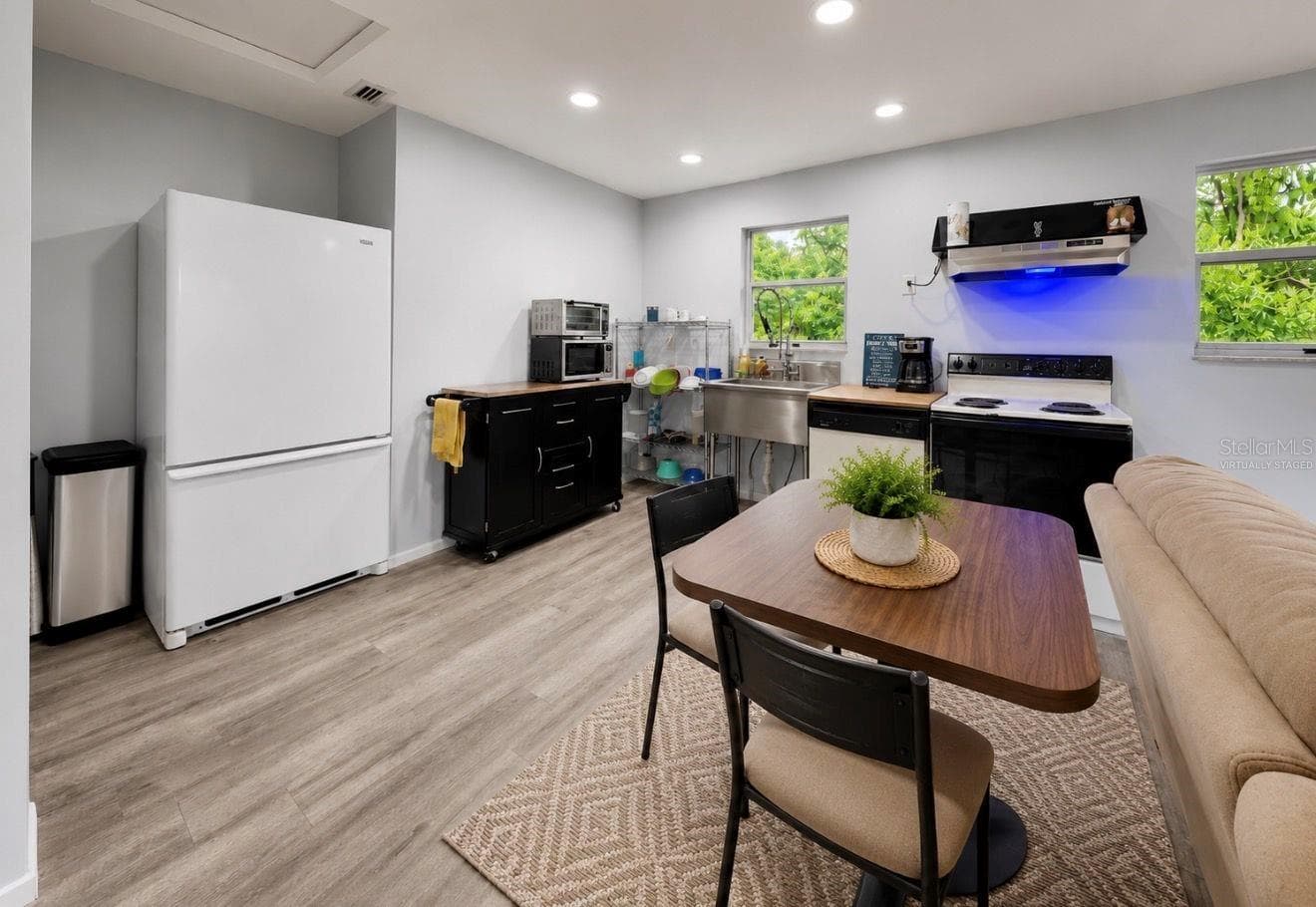 Virtually staged - 707 GEORGE ST S, TARPON SPRINGS