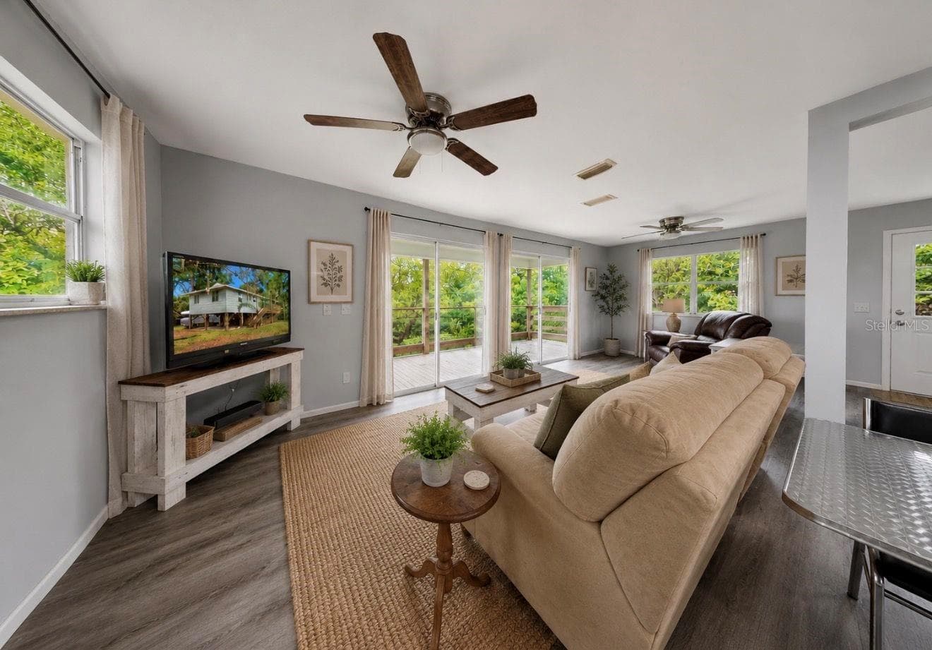 Single Family Residence at 707 GEORGE ST S, TARPON SPRINGS, photo 28 of 48