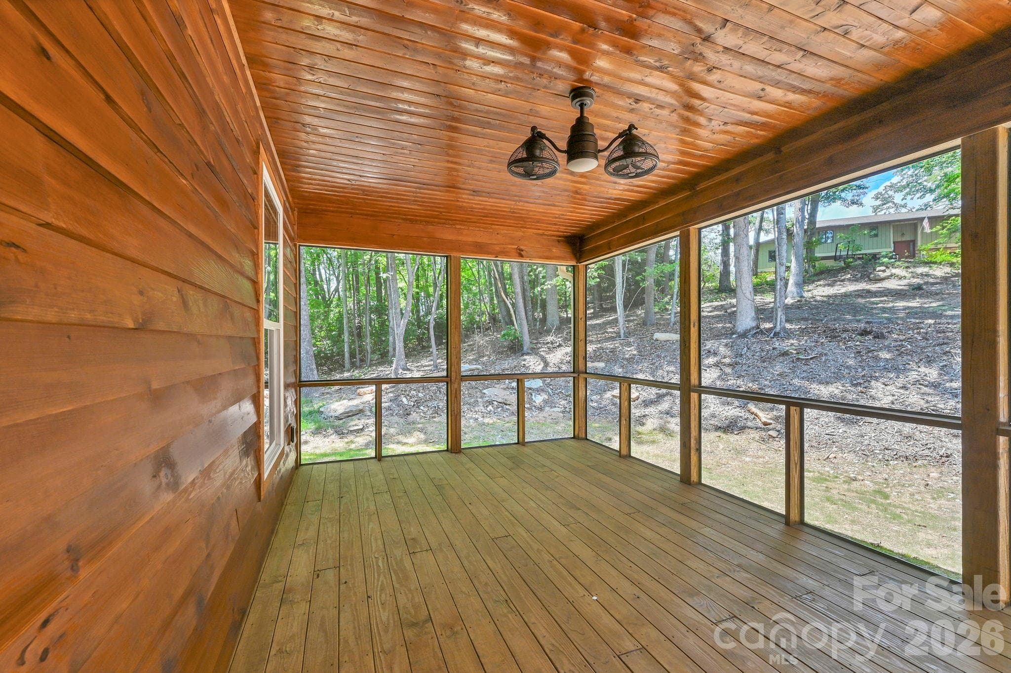 Single Family Residence at 63 Abbey Lane, Hendersonville, photo 8 of 36