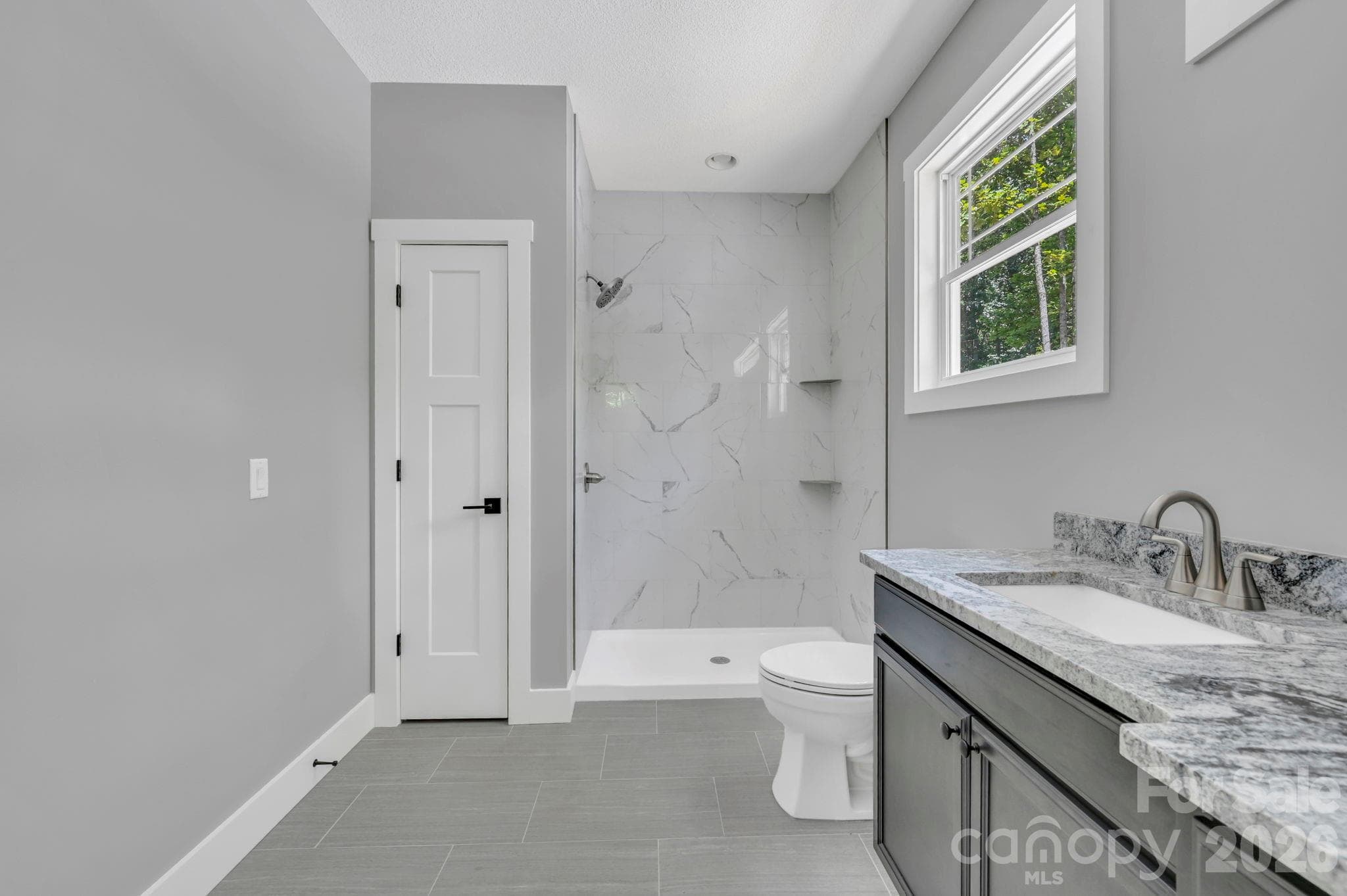 Primary Bath - 63 Abbey Lane, Hendersonville