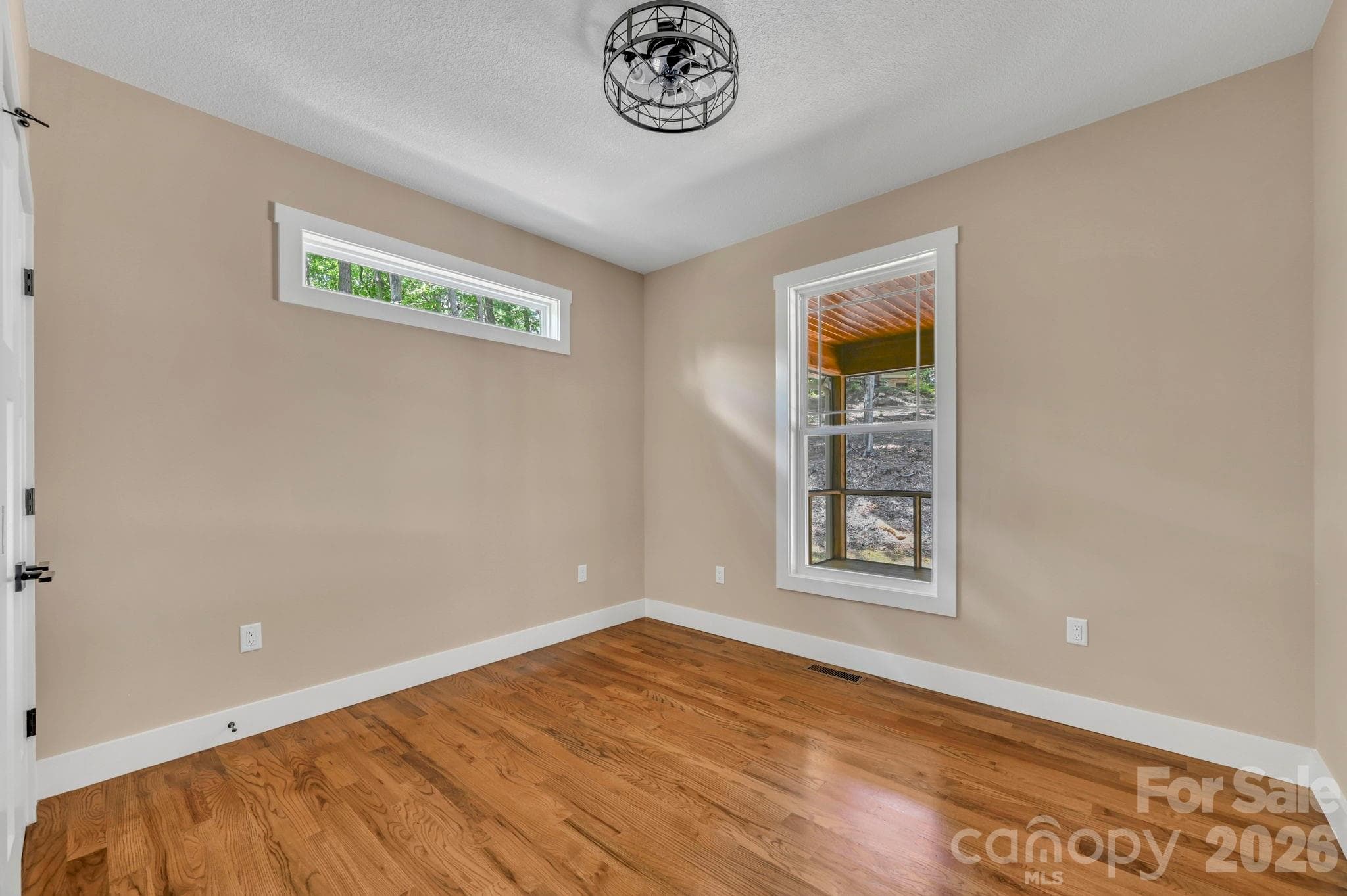 Single Family Residence at 63 Abbey Lane, Hendersonville, photo 28 of 36