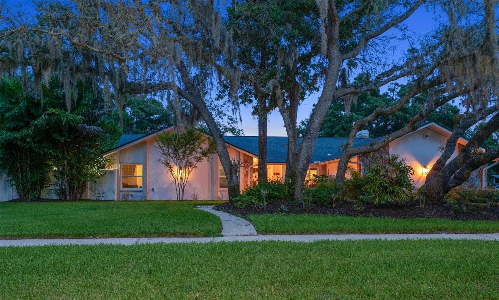 2423 FOXHEAD WAY