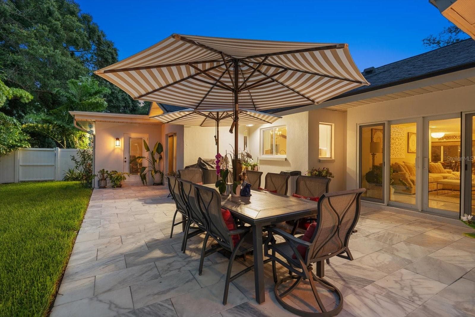 Single Family Residence at 2423 FOXHEAD WAY, CLEARWATER, photo 11 of 77