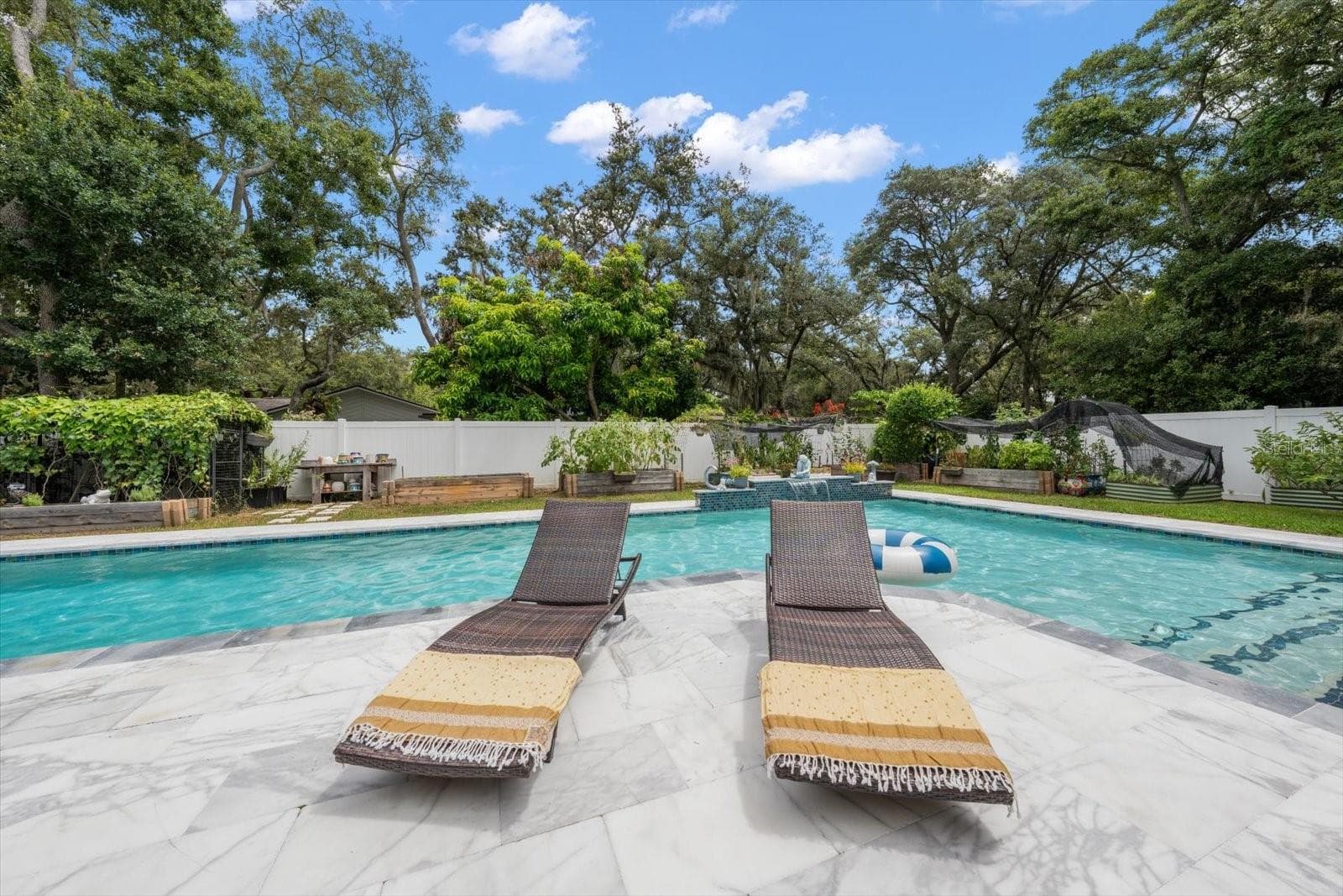 Single Family Residence at 2423 FOXHEAD WAY, CLEARWATER, photo 58 of 77