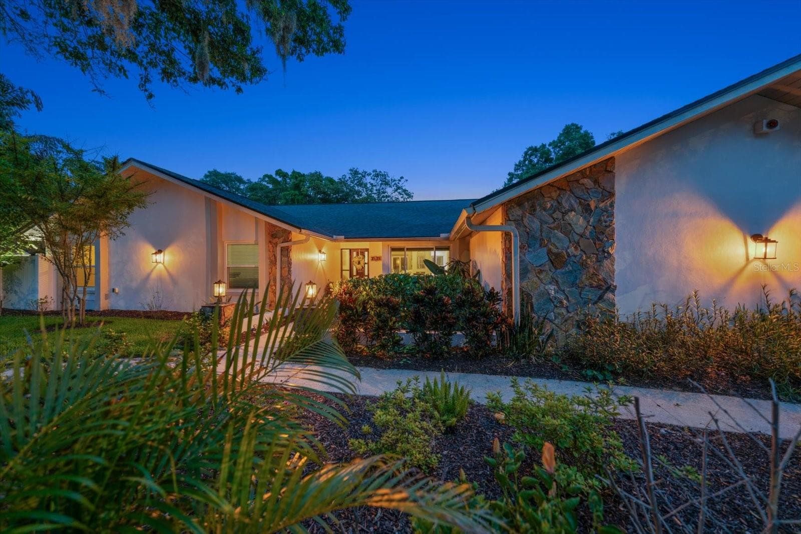 Single Family Residence at 2423 FOXHEAD WAY, CLEARWATER, photo 75 of 77