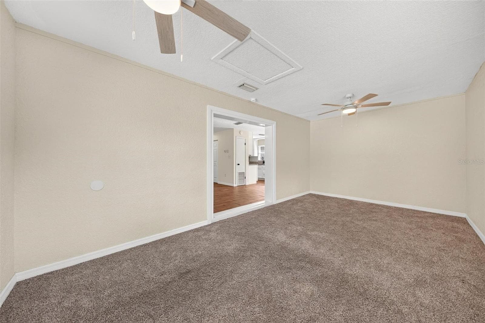 Bonus Room - 1125 N TREMAIN ST, MOUNT DORA