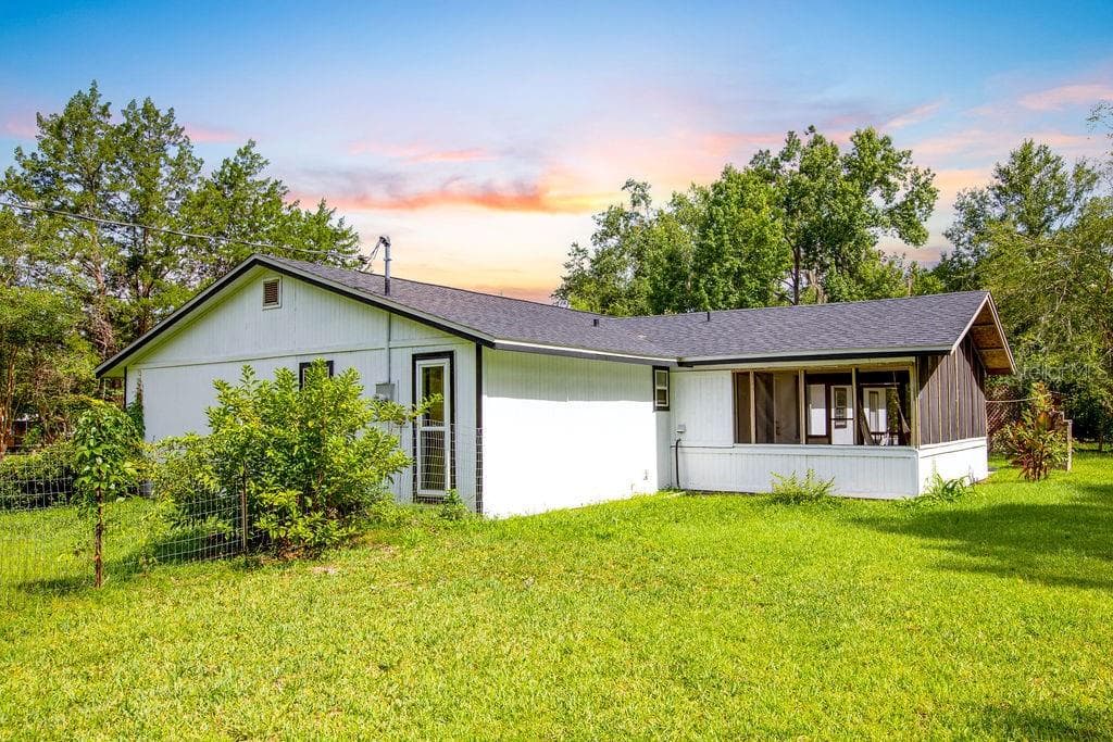 Single Family Residence at 369 NE DIANA TER, LAKE CITY, photo 20 of 26