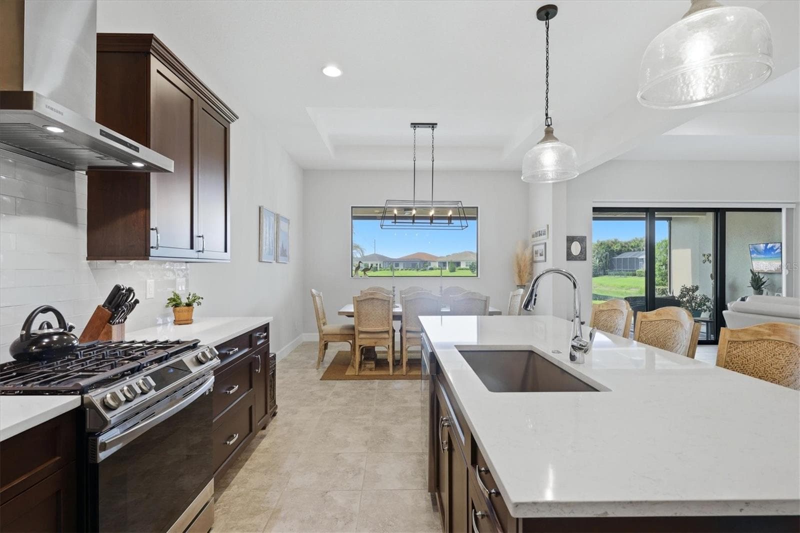 Single Family Residence at 7712 SANDHILL LAKE DR, SARASOTA, photo 12 of 64