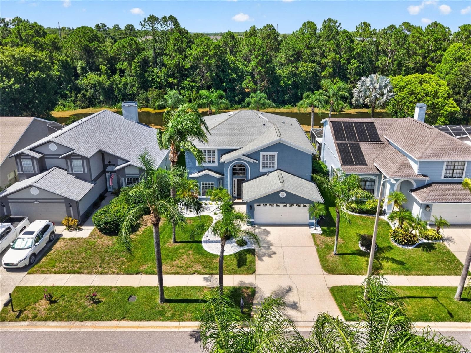 Single Family Residence at 11123 CLAYRIDGE DR, TAMPA, photo 2 of 34