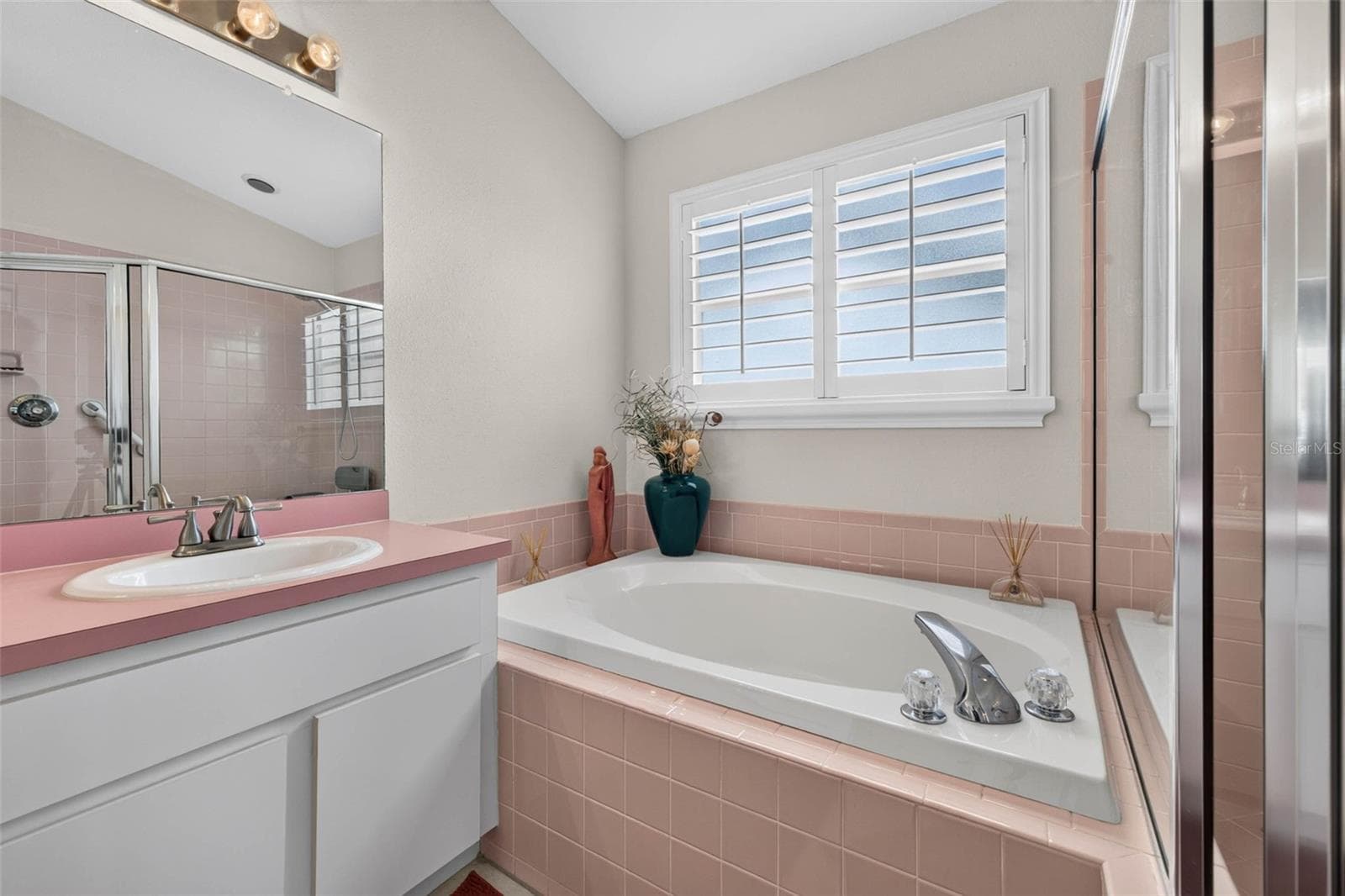 Single Family Residence at 11123 CLAYRIDGE DR, TAMPA, photo 22 of 34