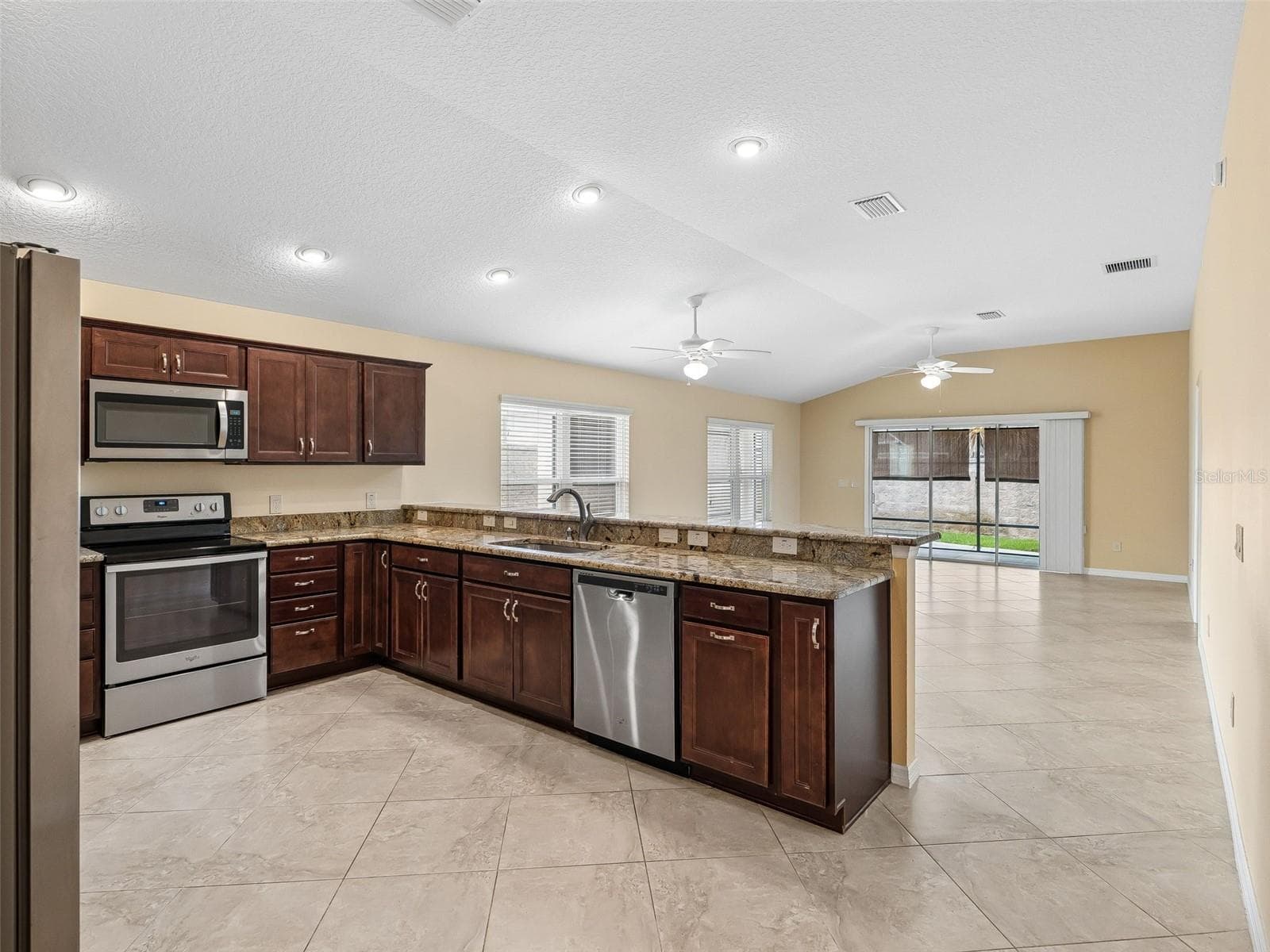 Villa at 2877 FEUSTEL AVE, THE VILLAGES, photo 9 of 49