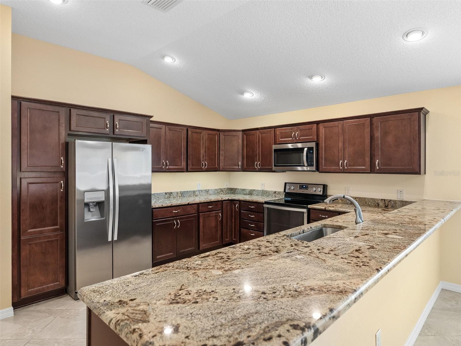 Villa at 2877 FEUSTEL AVE, THE VILLAGES, photo 14 of 49