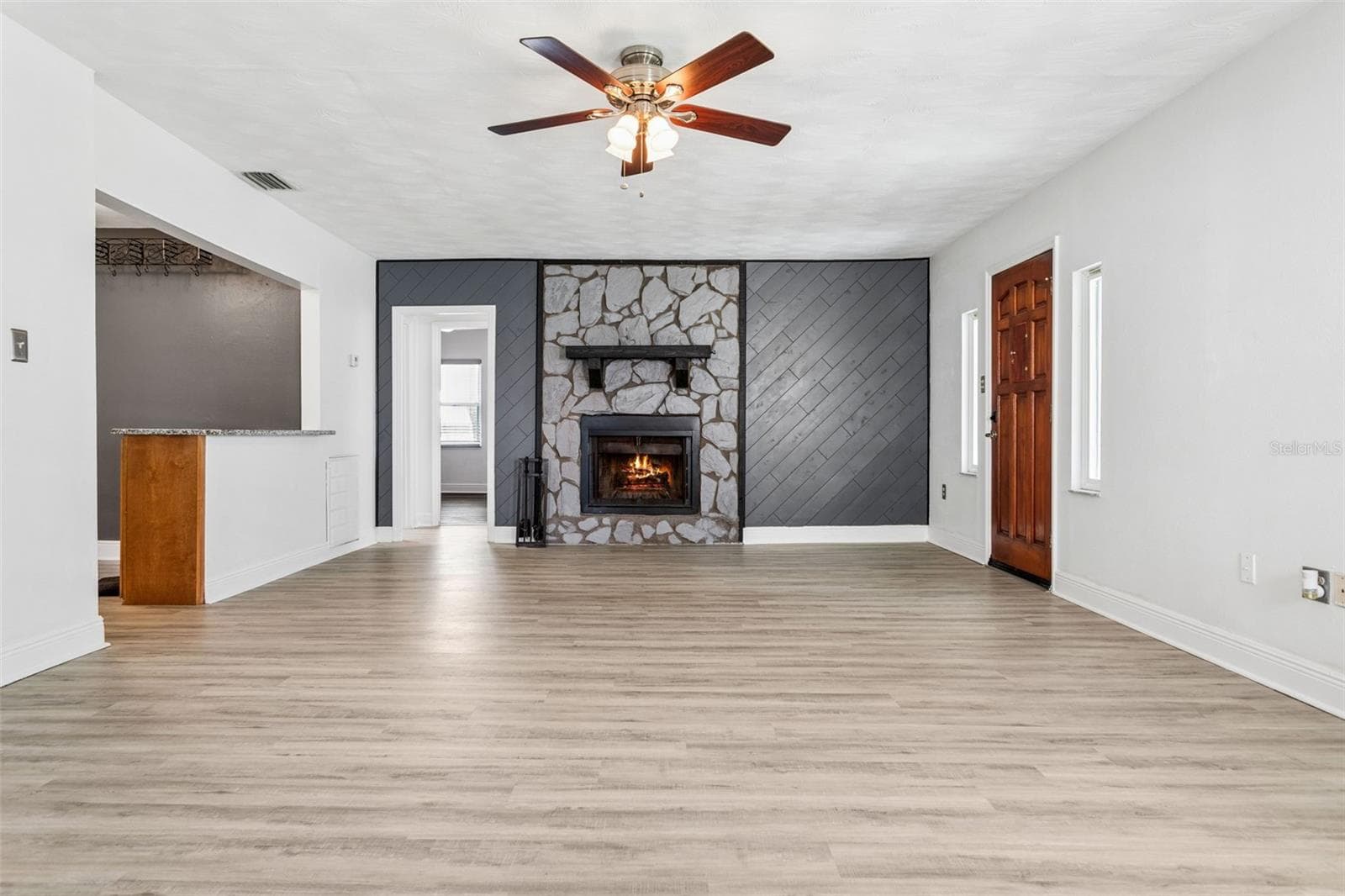 Single Family Residence at 1023 N BASK DR, TAMPA, photo 11 of 36