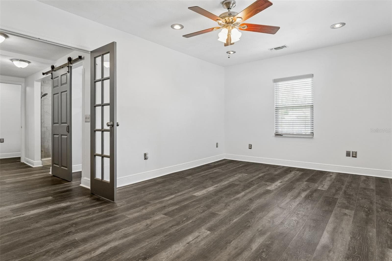 Single Family Residence at 1023 N BASK DR, TAMPA, photo 14 of 36