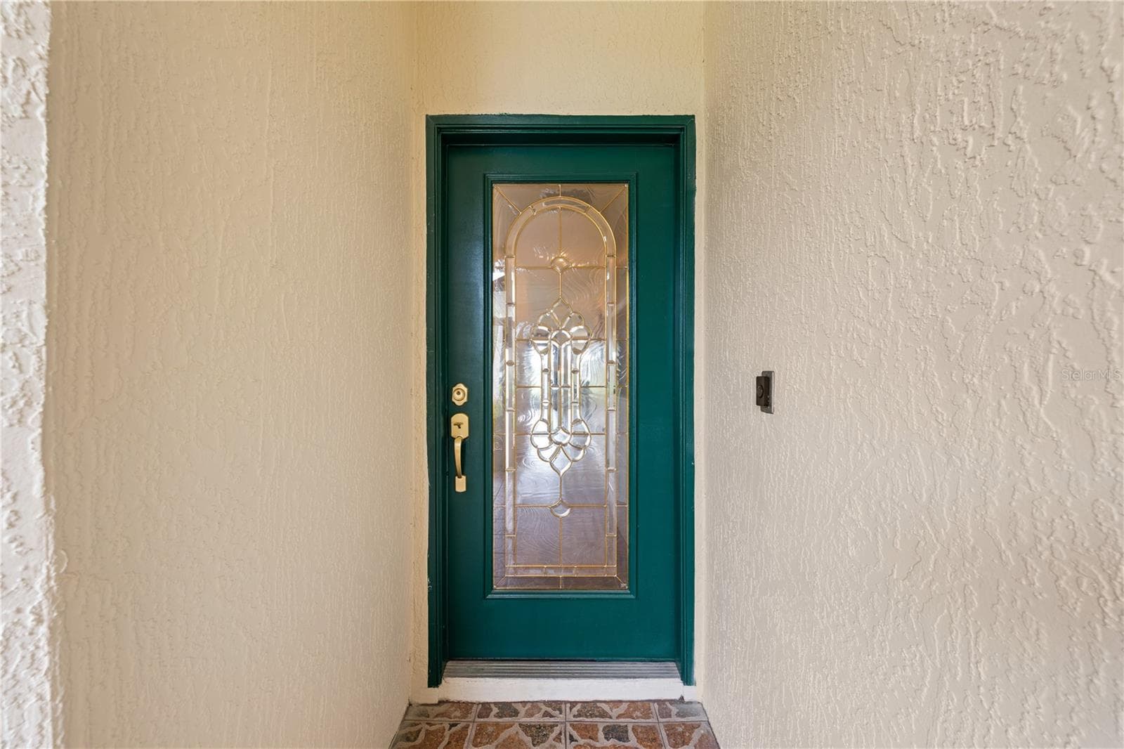 Custom front entrance door. - 153 CLUB VILLAS LN, KISSIMMEE