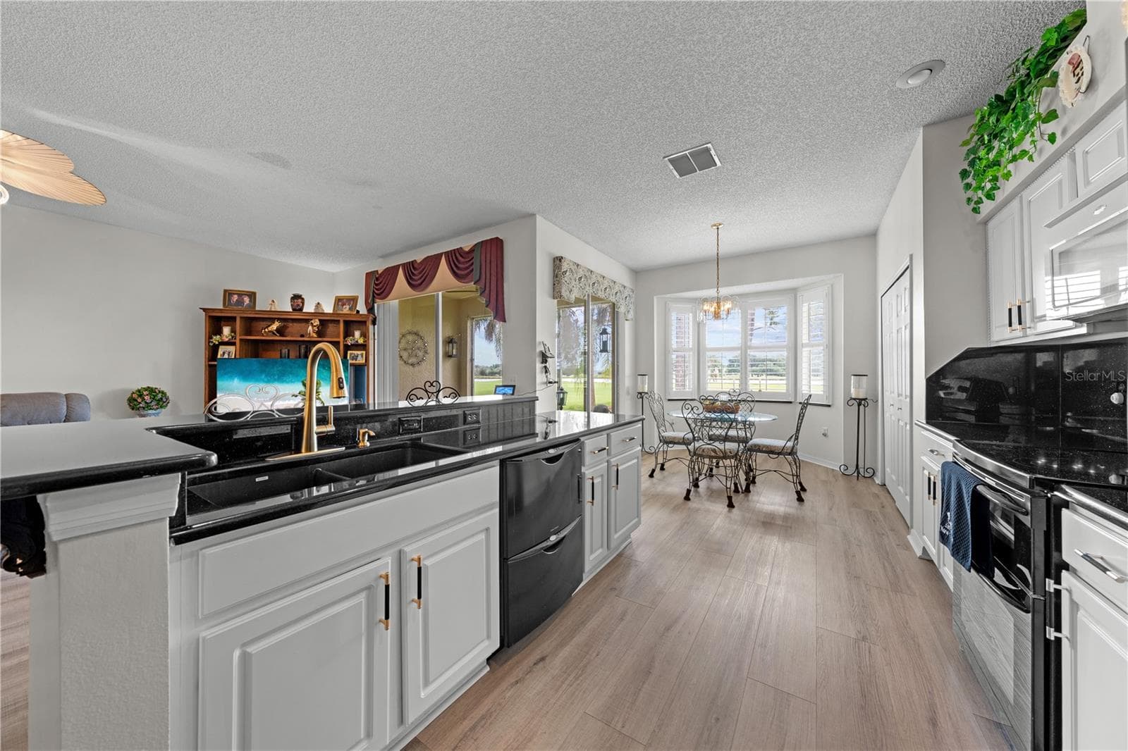Townhouse at 153 CLUB VILLAS LN, KISSIMMEE, photo 33 of 53