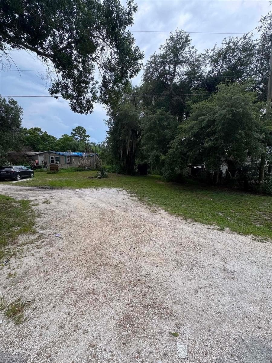 Mobile Home at 6702 NE 1ST ST, OKEECHOBEE, photo 6 of 8