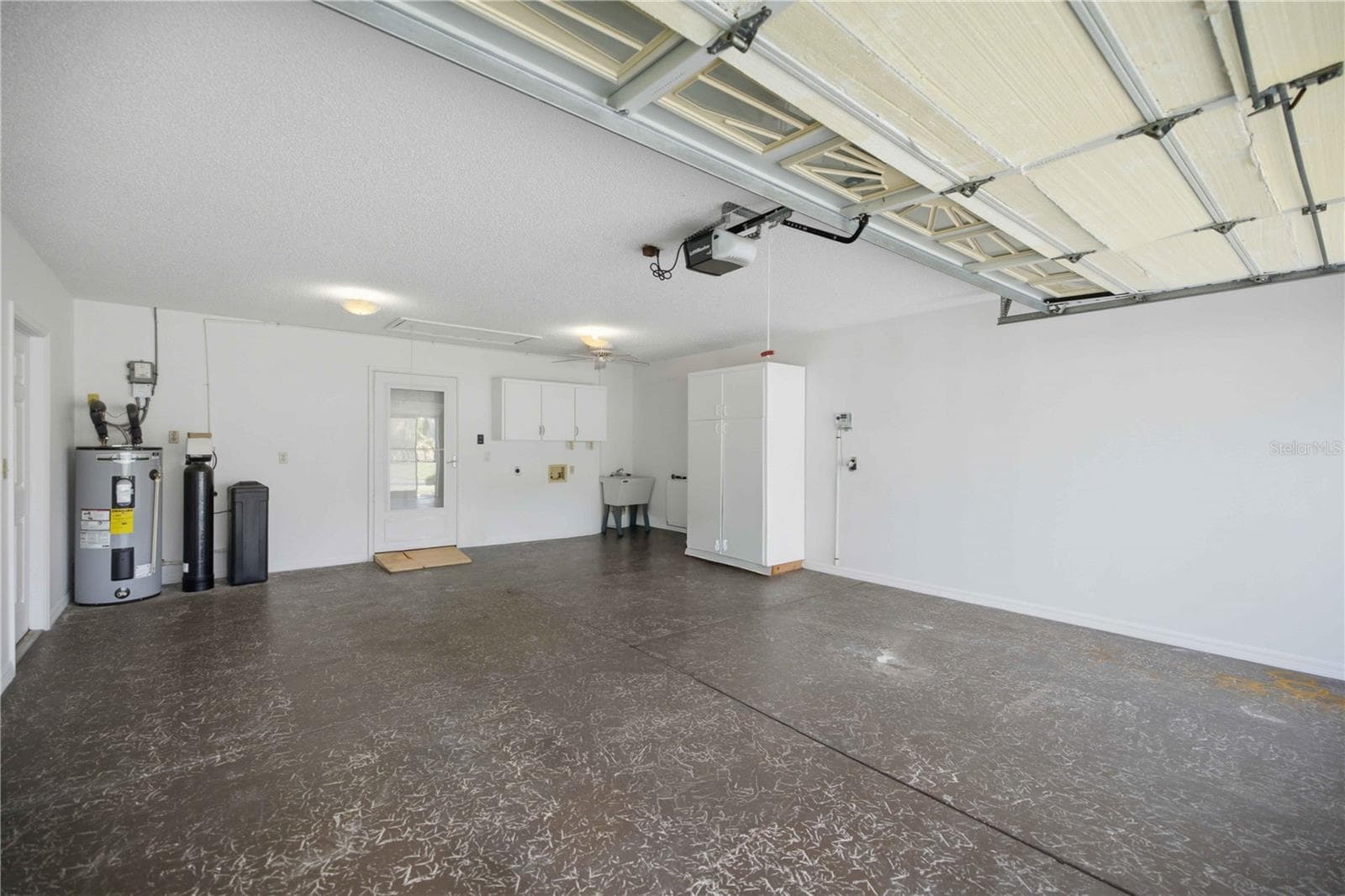 Garage - 17676 SE 102ND CIR, SUMMERFIELD