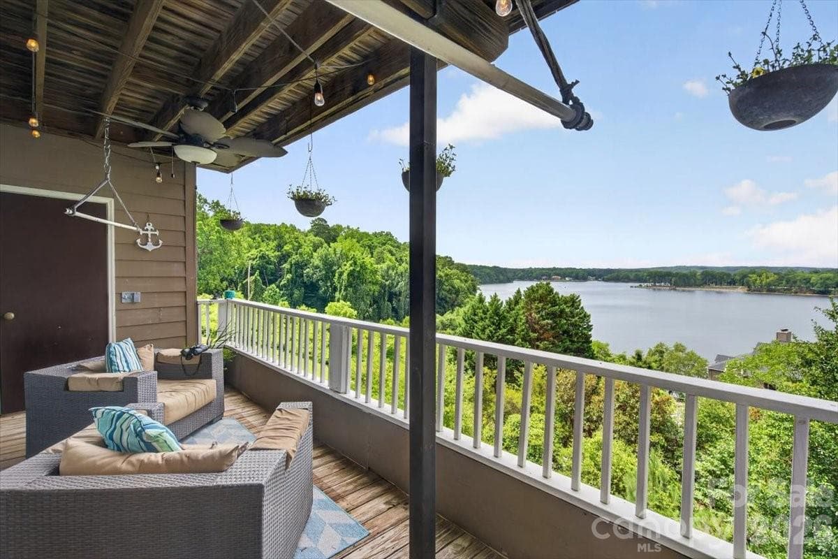 9709 Emerald Point Drive