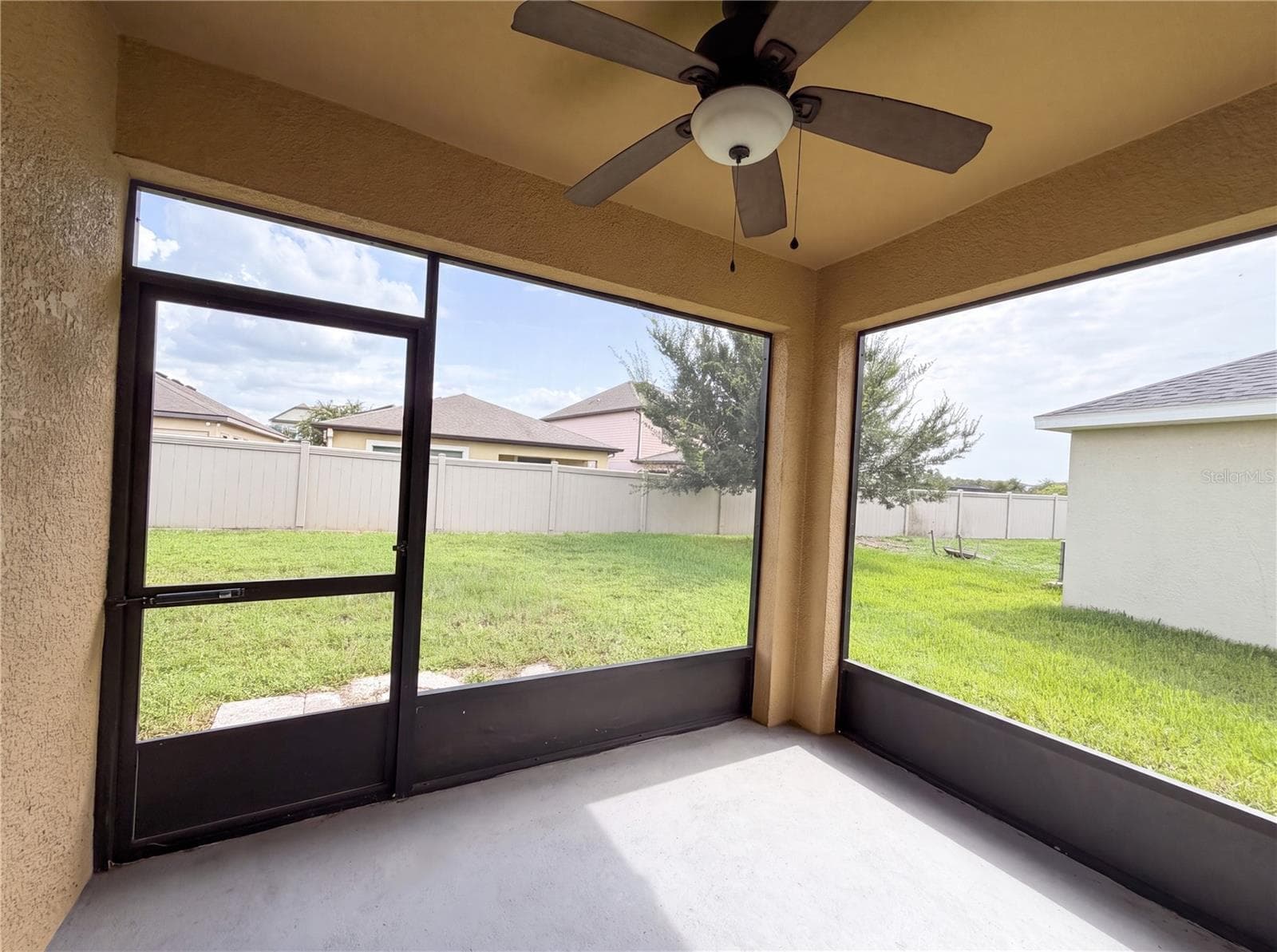 Single Family Residence at 16415 TREASURE POINT DR, WIMAUMA, photo 25 of 29