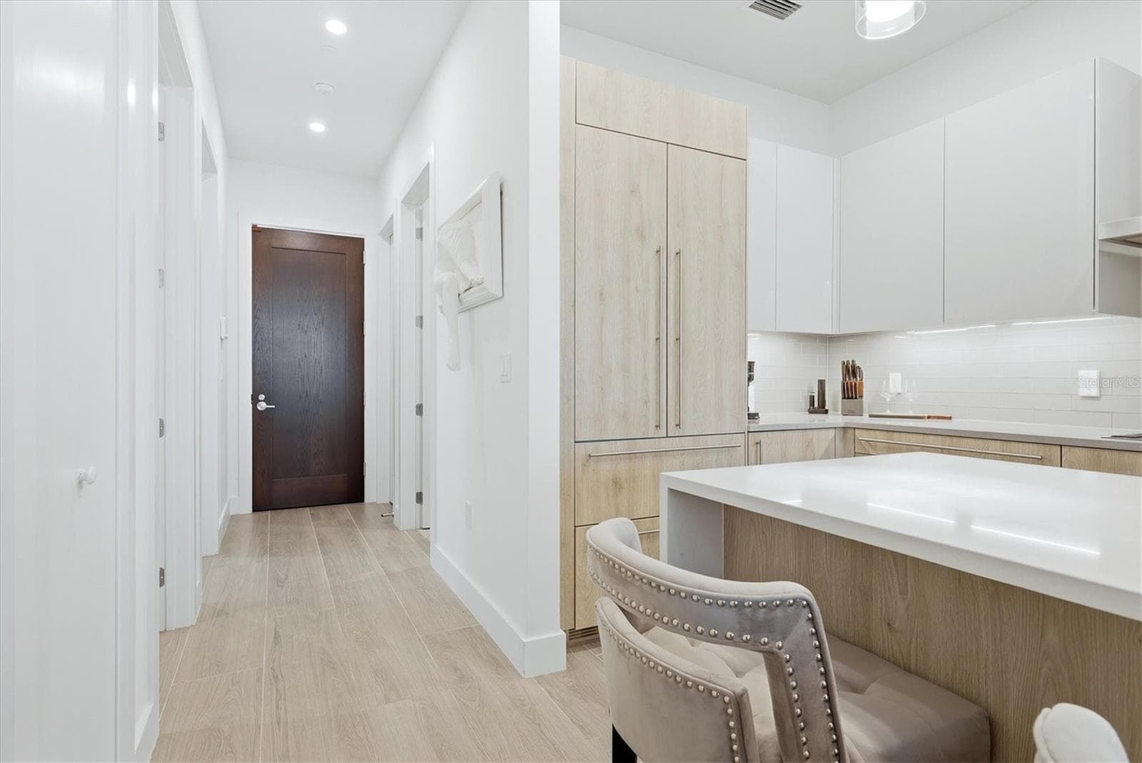 Neutral Palate - 33 S PALM AVE #1503, SARASOTA