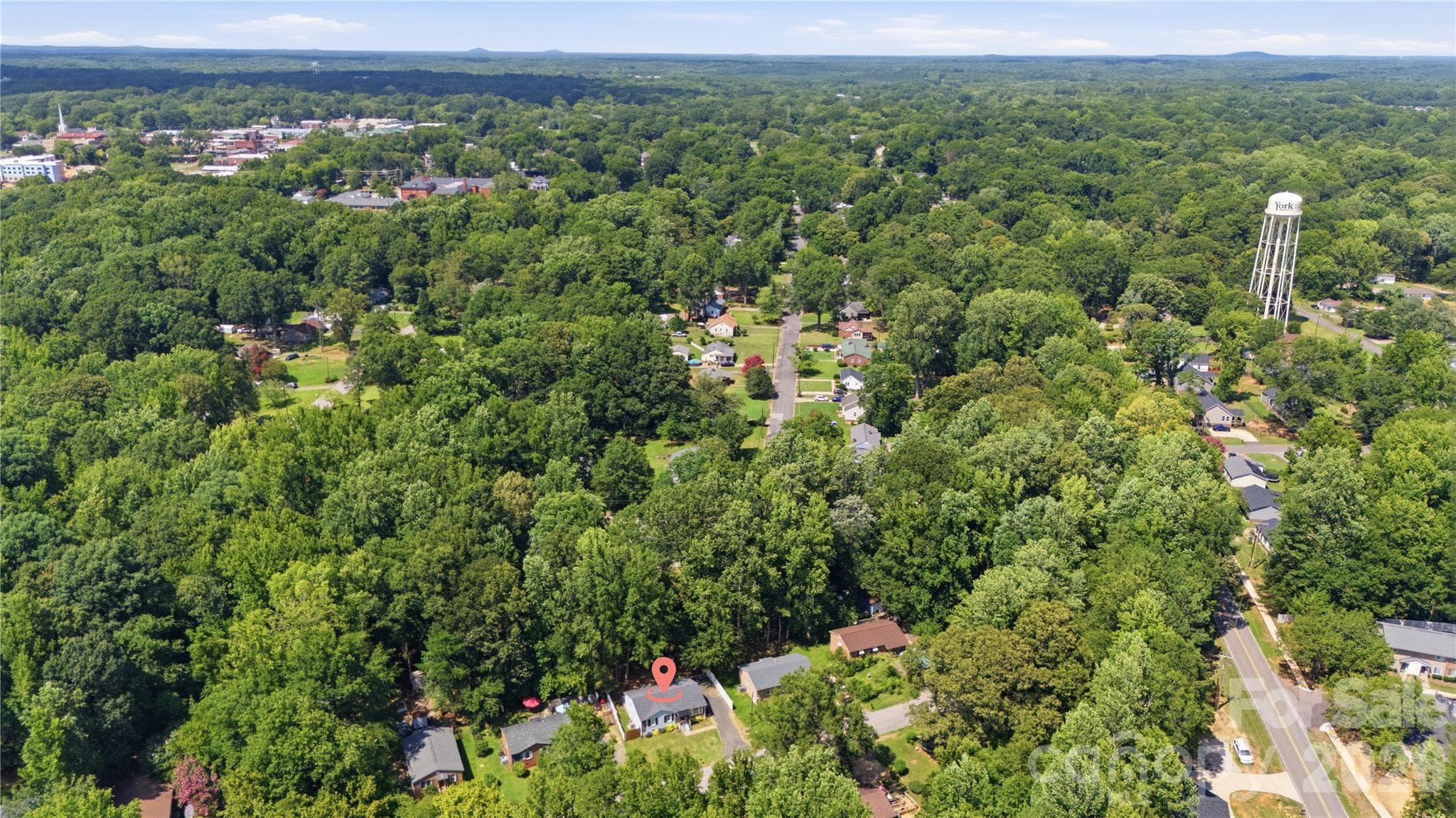 Single Family Residence at 131 Hickory Lane, York, photo 18 of 20