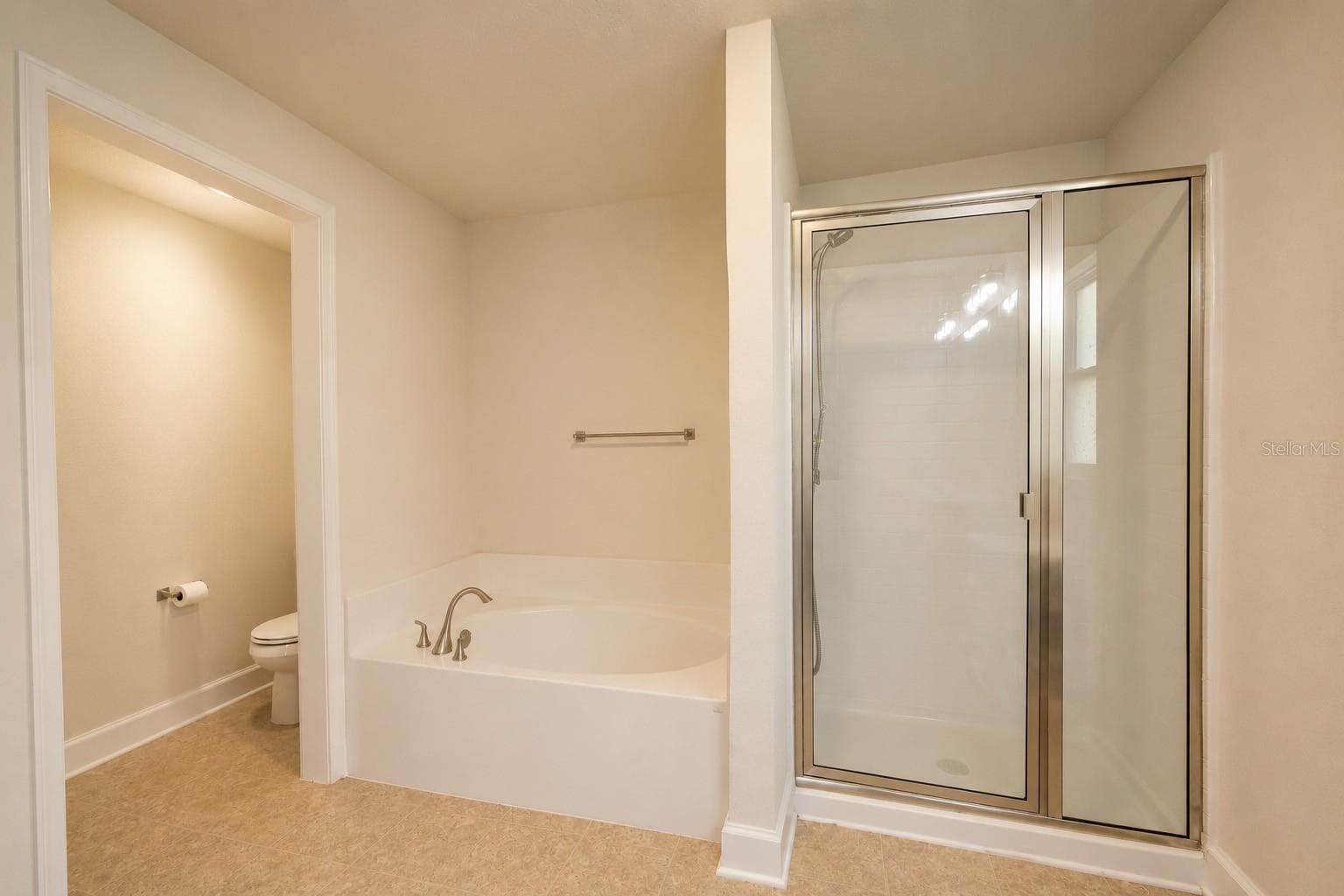 Primary Bathroom - 7733 SLOEWOOD DR, LEESBURG