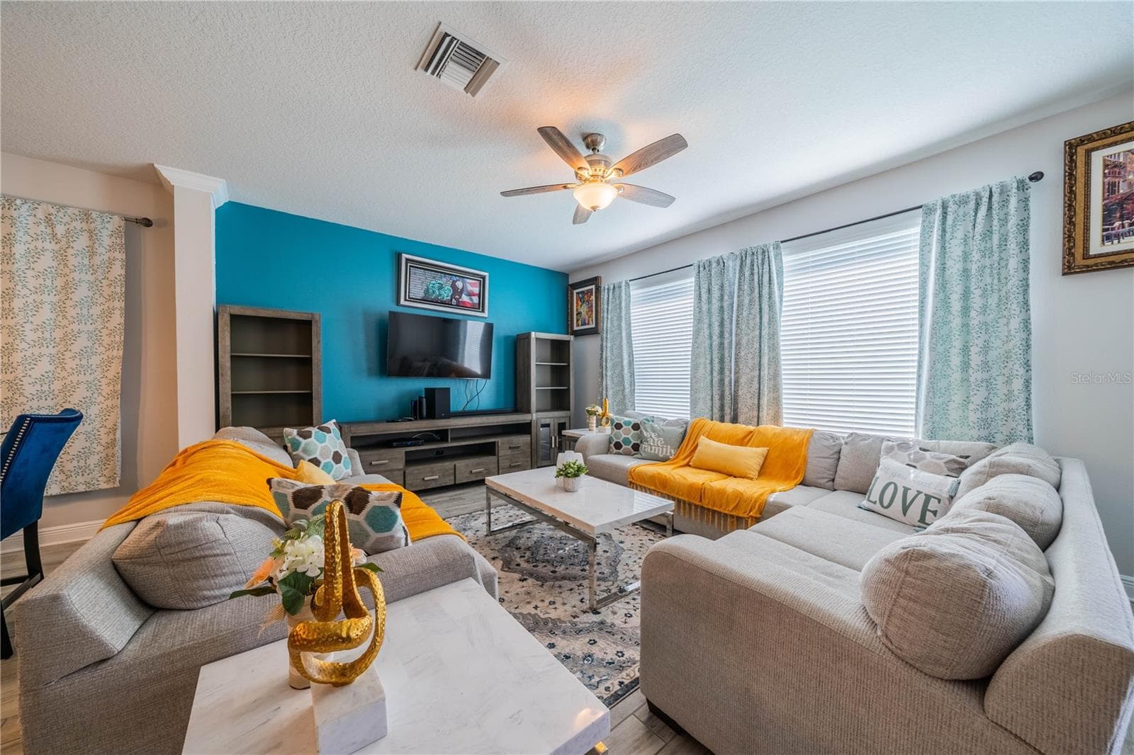 Single Family Residence at 5538 SPANISH MOSS CV, BRADENTON, photo 10 of 33