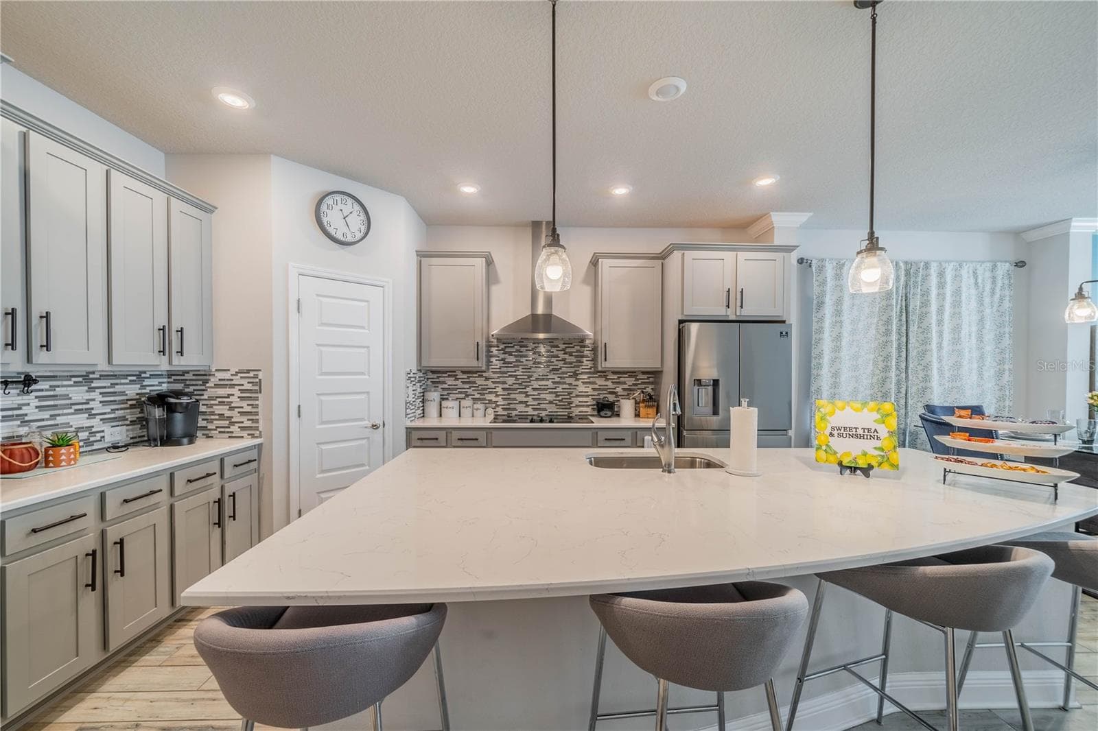 Single Family Residence at 5538 SPANISH MOSS CV, BRADENTON, photo 11 of 33