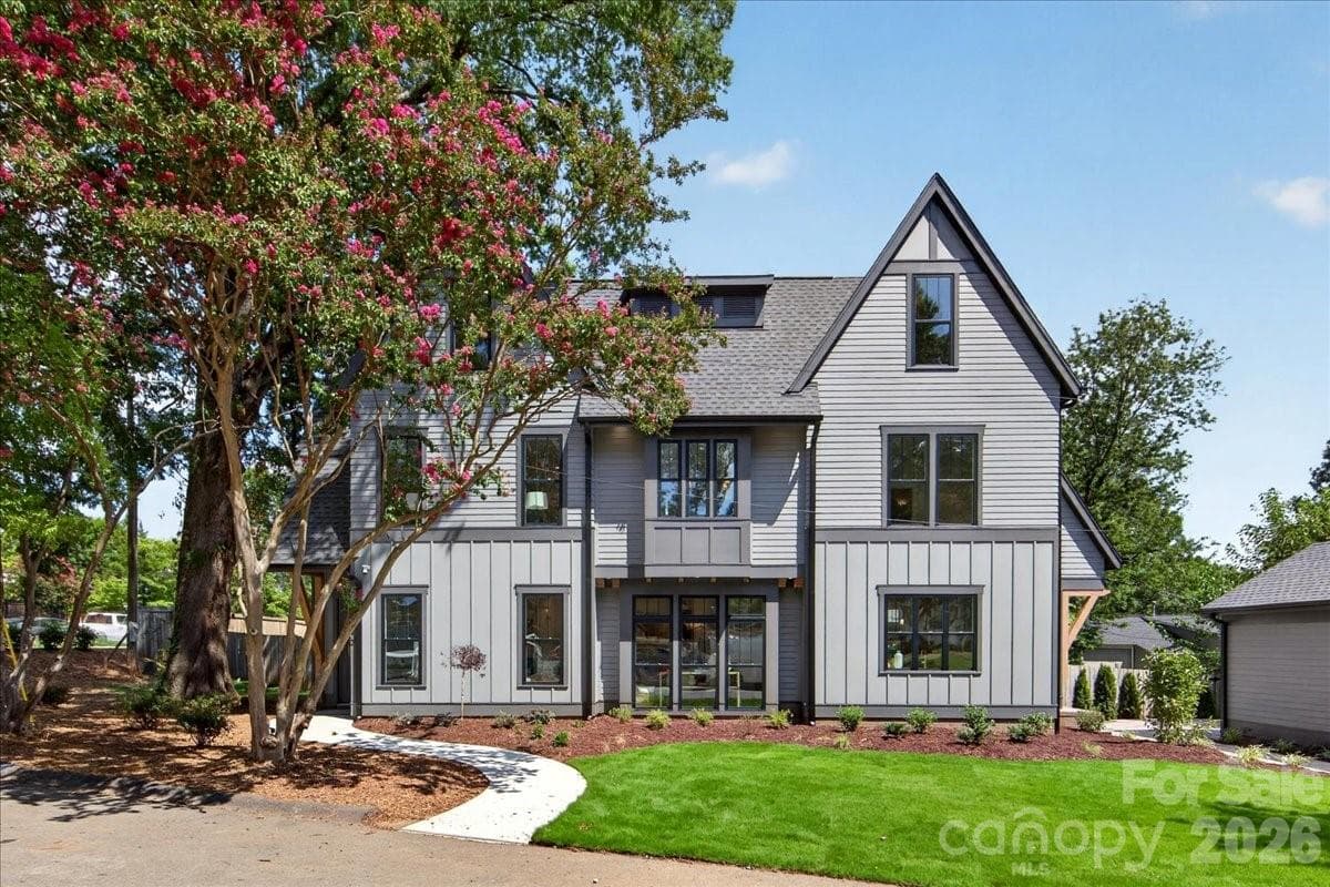 Single Family Residence at 3940 Admiral Avenue, Charlotte, photo 4 of 45