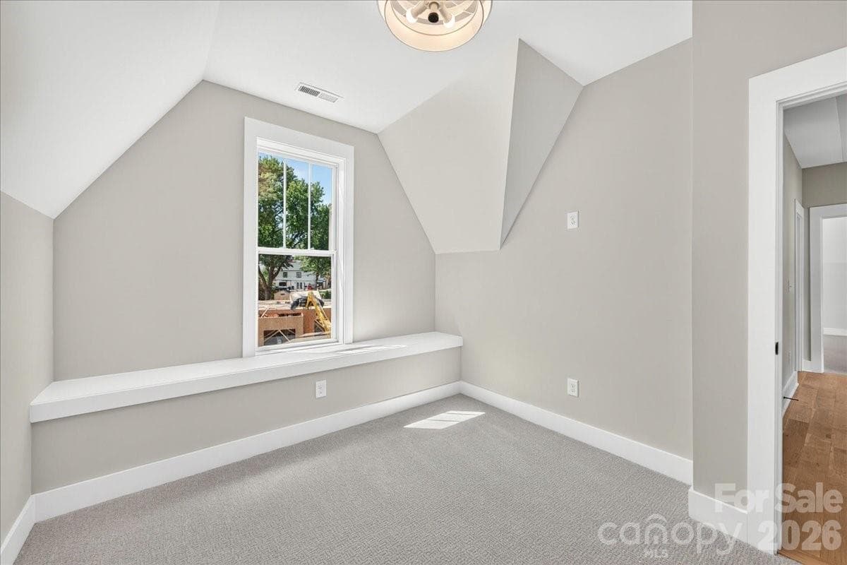 Flex room / guest bedroom - 3940 Admiral Avenue, Charlotte