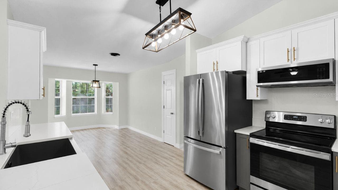 Virtual stage - 4630 SE 58TH PL, OCALA
