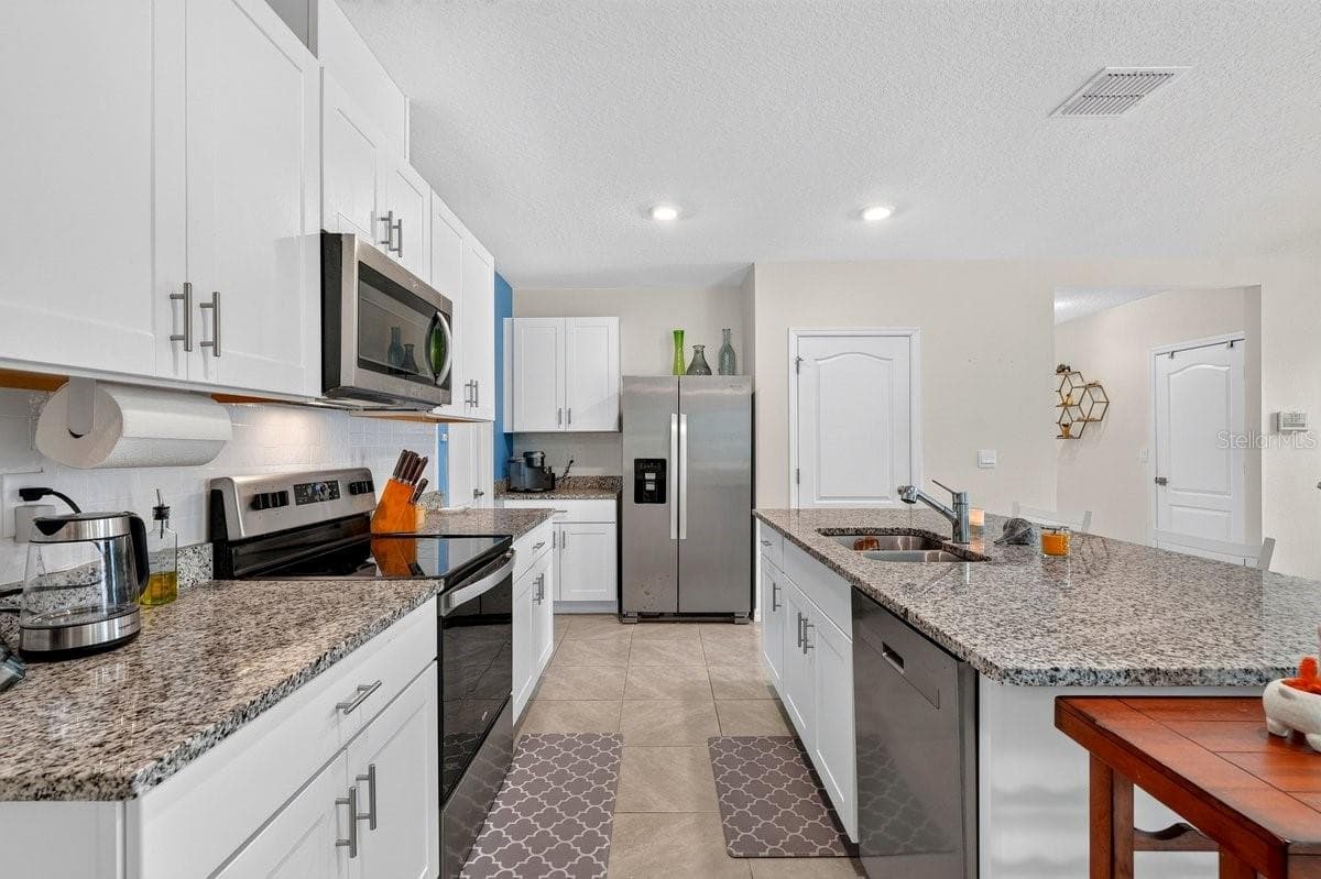 Single Family Residence at 2757 PORTADOWN ST, ORMOND BEACH, photo 8 of 56