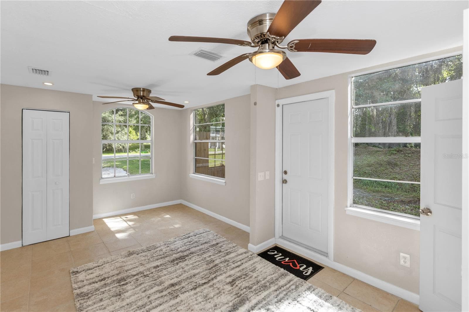 Single Family Residence at 247 TOMS RD, DEBARY, photo 8 of 27