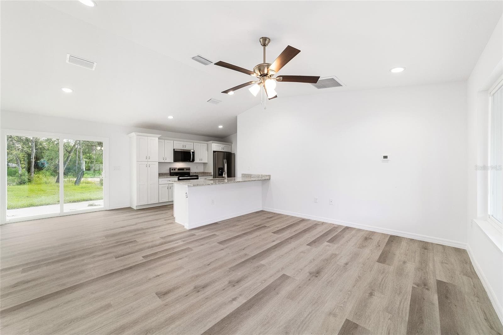 Single Family Residence at 23827 SW BEAVER DR, DUNNELLON, photo 7 of 45