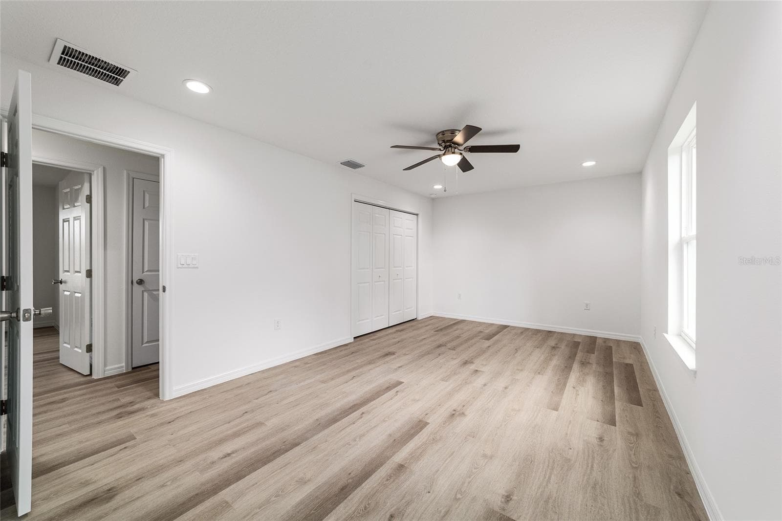 Single Family Residence at 23827 SW BEAVER DR, DUNNELLON, photo 32 of 45
