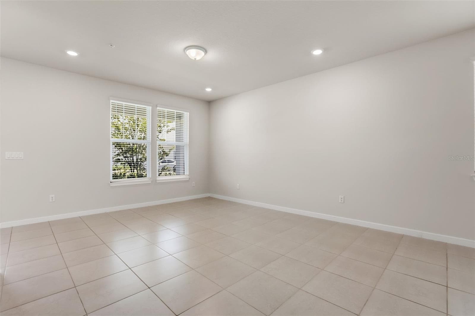 Townhouse at 5592 PINELAND RUN, ORLANDO, photo 8 of 50