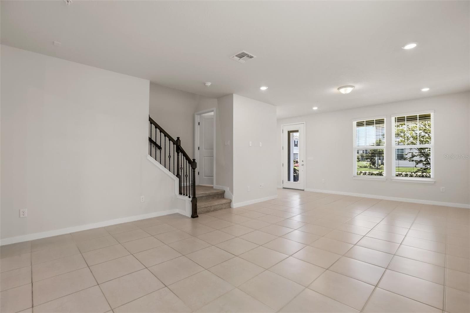 Townhouse at 5592 PINELAND RUN, ORLANDO, photo 10 of 50