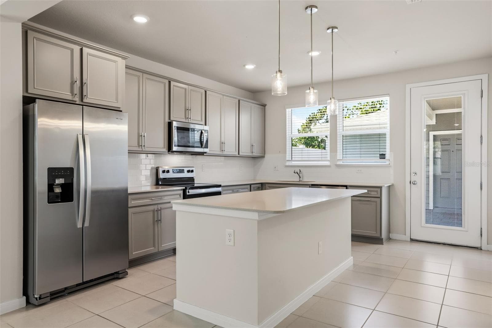 Townhouse at 5592 PINELAND RUN, ORLANDO, photo 14 of 50